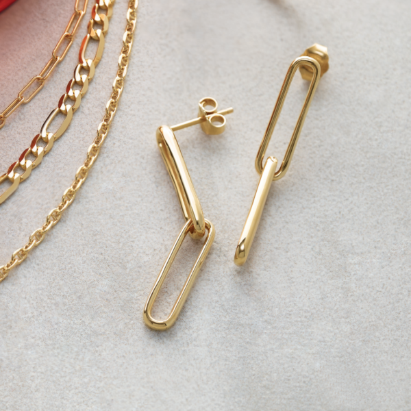 Elongated Flat Link Earrings in 14K Yellow Gold