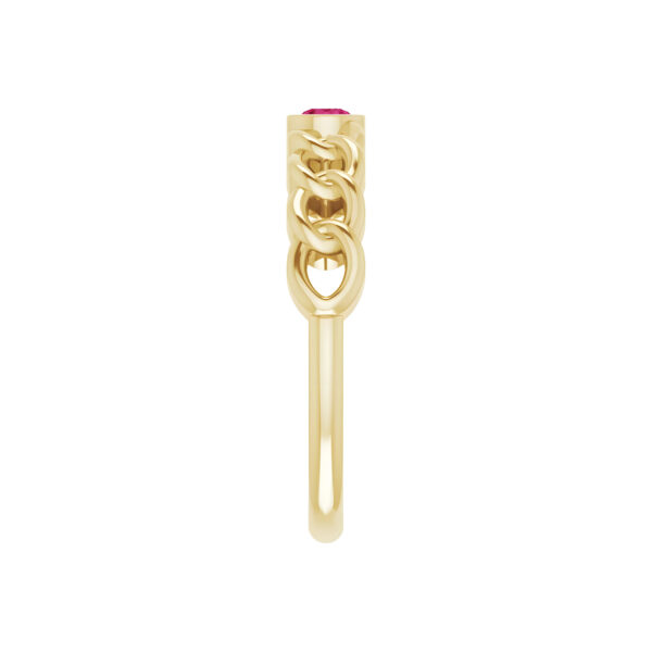 Ruby Curb Chain Ring in 14K Yellow Gold