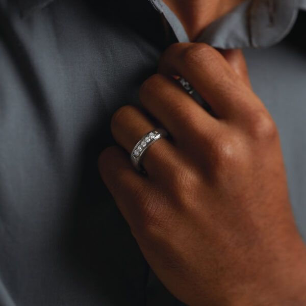 Men's Diamond Band in 14k White Gold